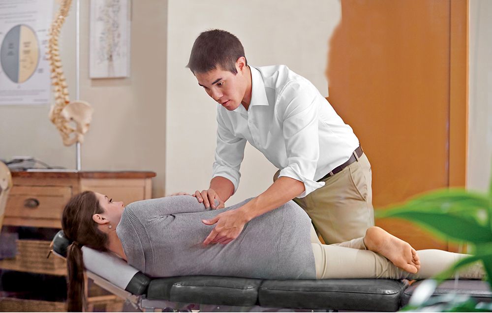 What to Expect From Your First Visit to a Chiropractor
